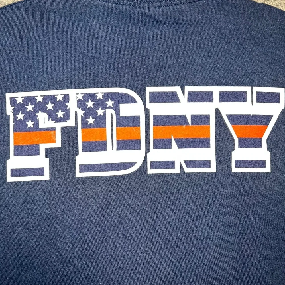 FDNY T Shirt Men's Size L Blue Fire Department Flag Gold Shield Eagle 2-Side Tee
